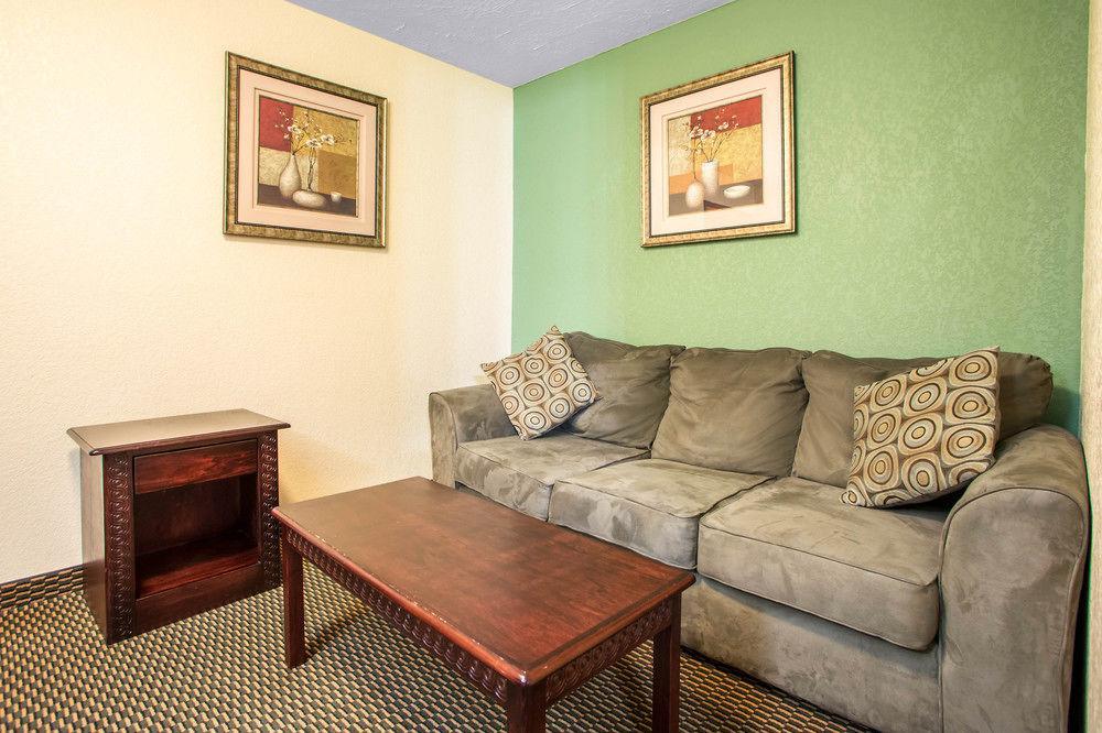 Econo - Southwest Of Hershey Area Lodge *